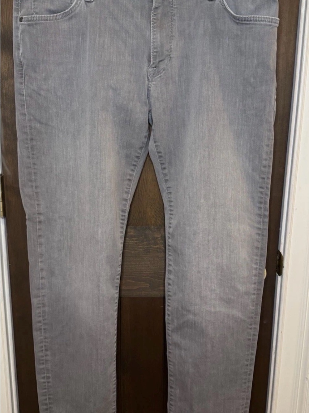 34 Heritage Courage Jeans Mens 38x34 Gray Straight Leg Comfort Stretch Denim